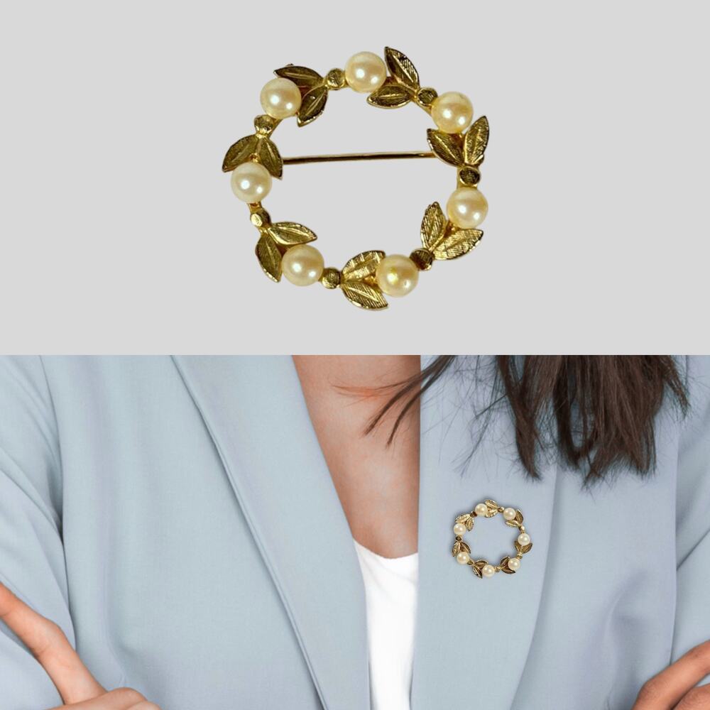 Floral Gold Tone and Pearl Leaf Wreath Brooch, Vintage 1970s Classic Design